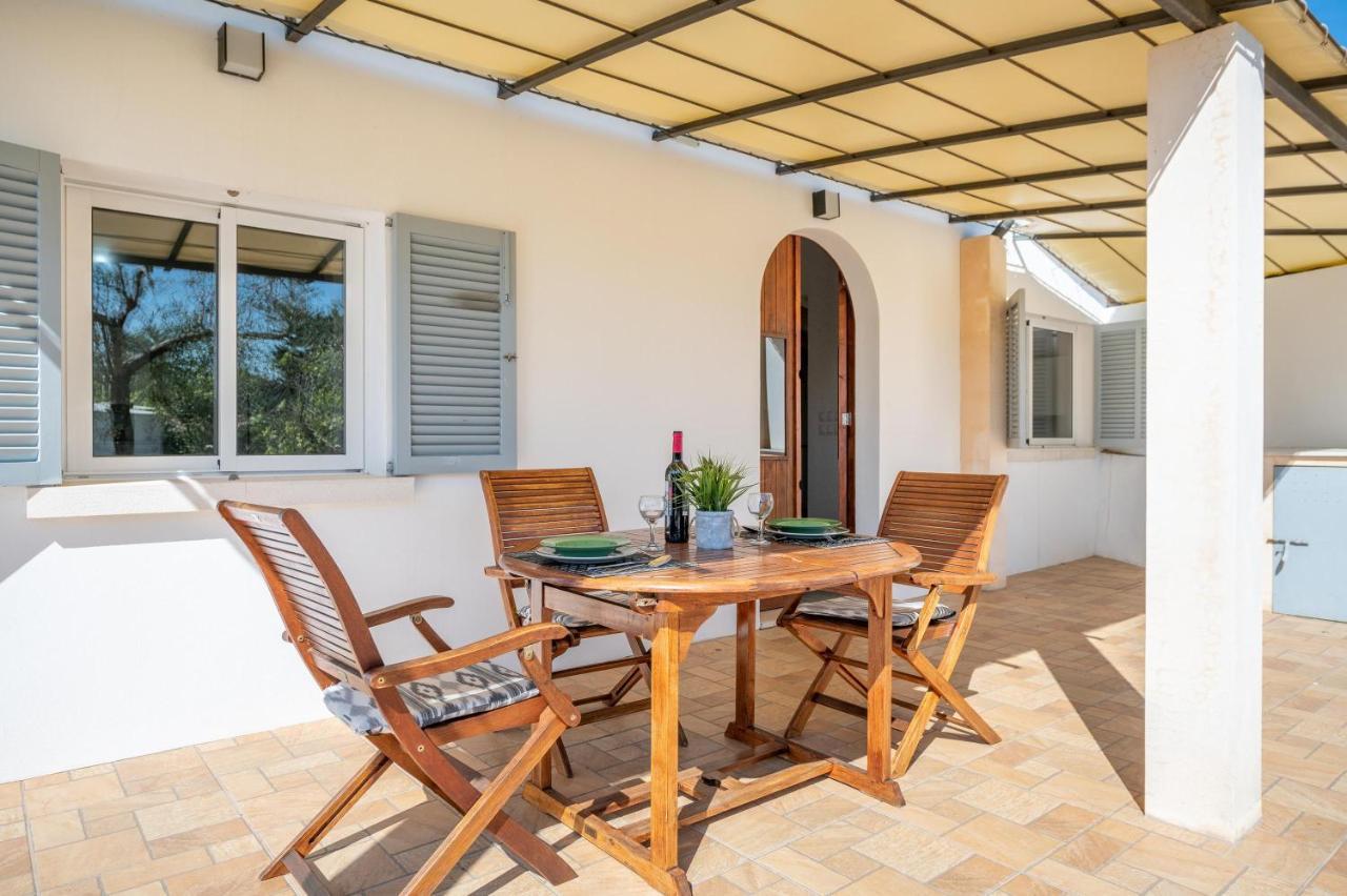 Ses Oliveres Feriehus *